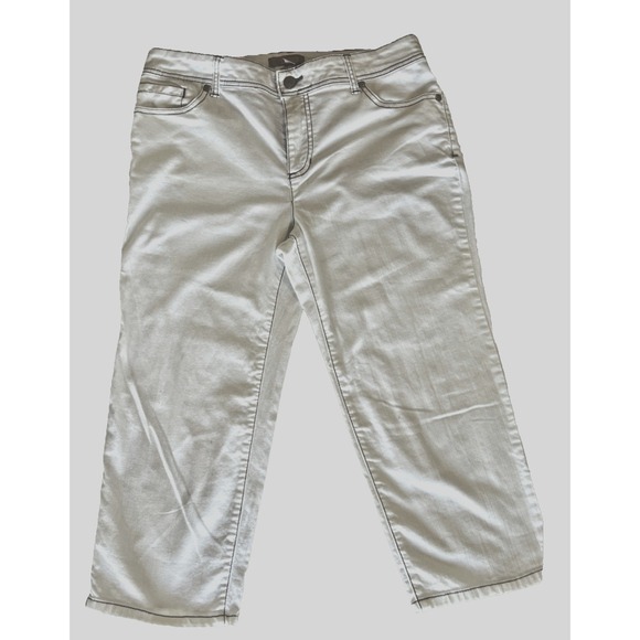 Chico's Denim - Chicos Size 1.5 US 10 Cropped White Jeans Stud Pockets Platinum Tan Stitching